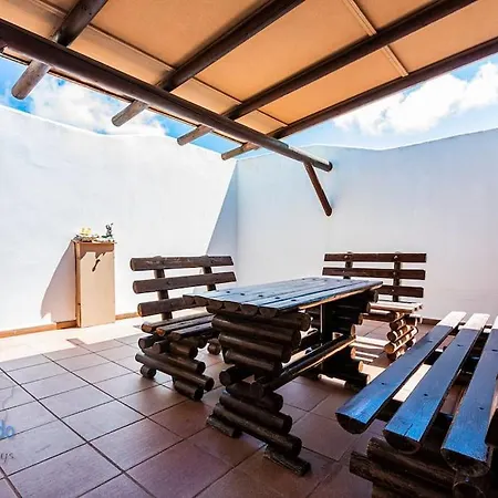 וילה Aradri Tinguaton